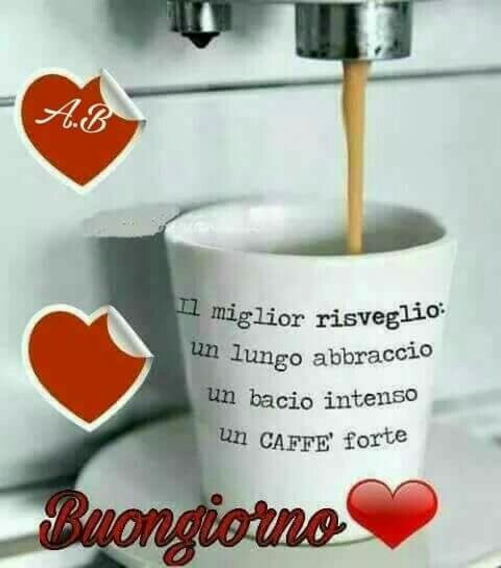 Il miglior risveglio: un lungo abbraccio, un bacio intenso e un caffè forte. Buongiorno
